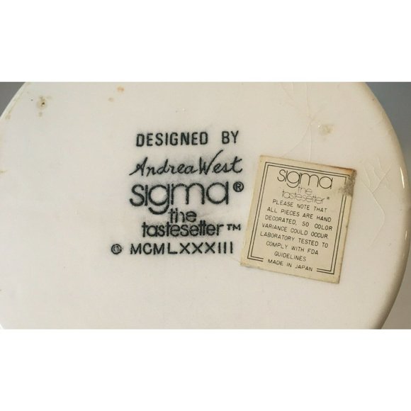 Andrea West Signed/Dated 1983 SigmaTastesetter Planter/Cat Christmas   Holly - Picture 8 of 8